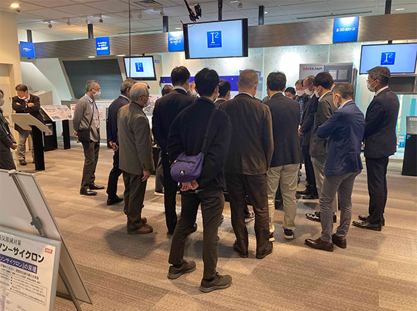 アイスクエア-1